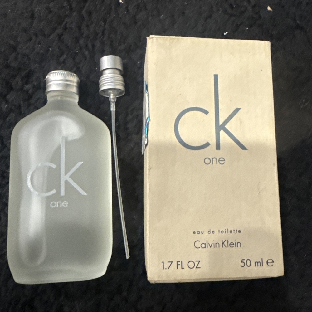 Calvin Klein CK One (CK1 ) 1.7 oz EDT Spray Unisex Perfume 100 ml New in Box
